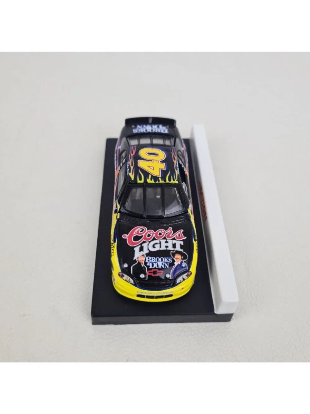 Action 1999 #40 Sterling Marlin Coors Lite Brooks & Dunn 1:64 Nascar W649916